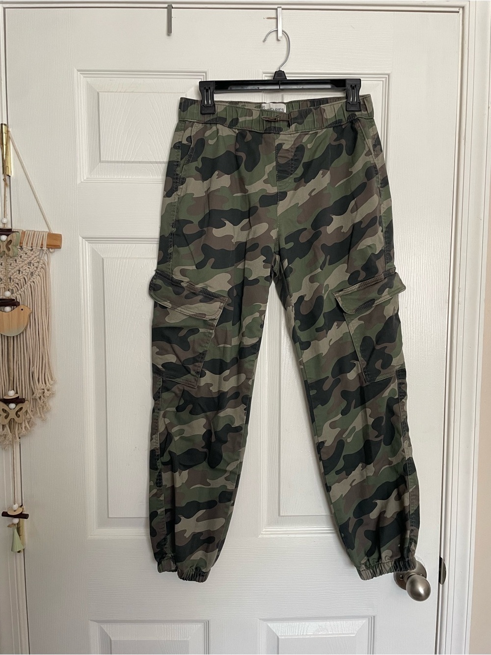 No Boundaries size S (4-6) Green Camo Elastic Waist Cargo Pants